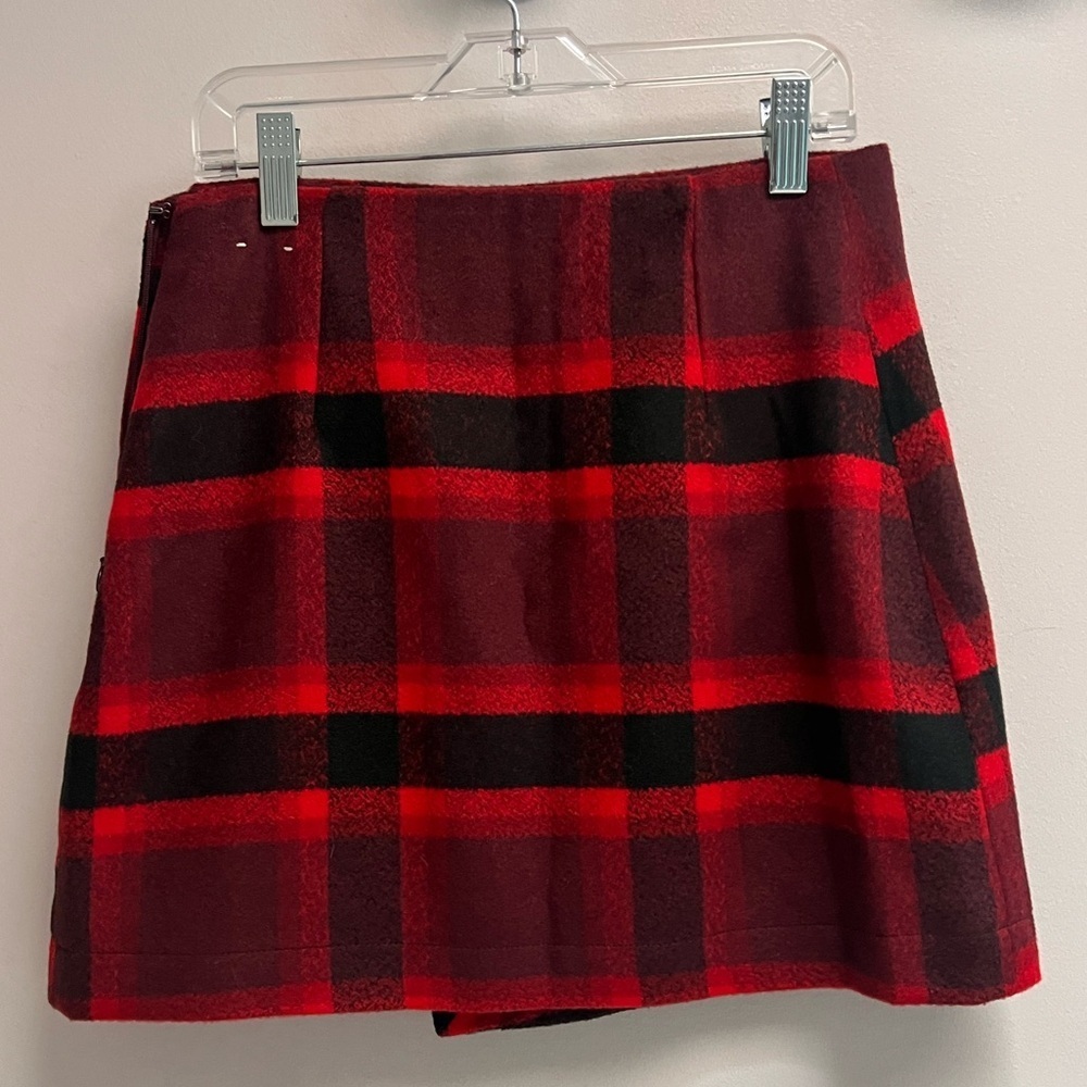 ABERCROMBIE & FITCH Women’s Red and Black Plaid Wool Mini Skirt - Size 0 - Picture 5 of 12